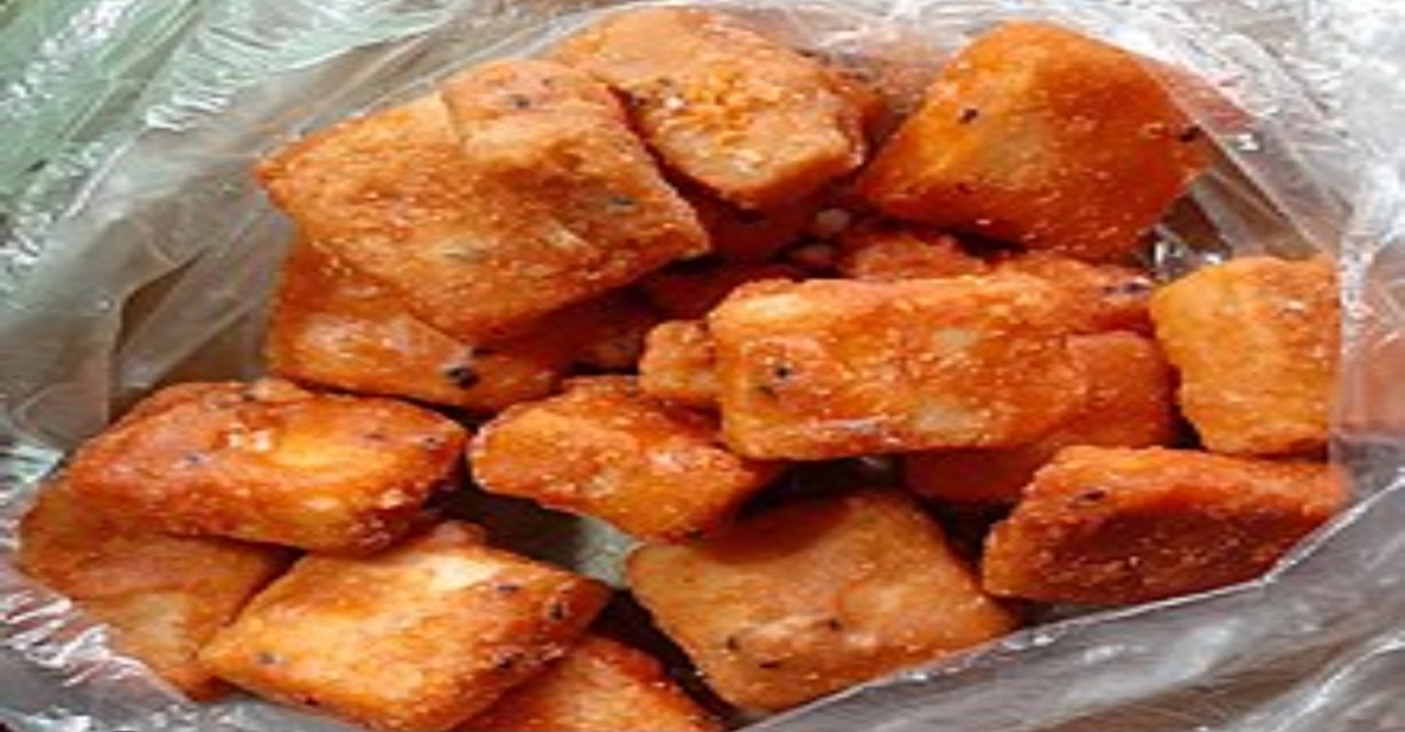 বগুড়ার চালের কটকটি: এক ঐতিহ্যবাহী মিষ্টির গল্প