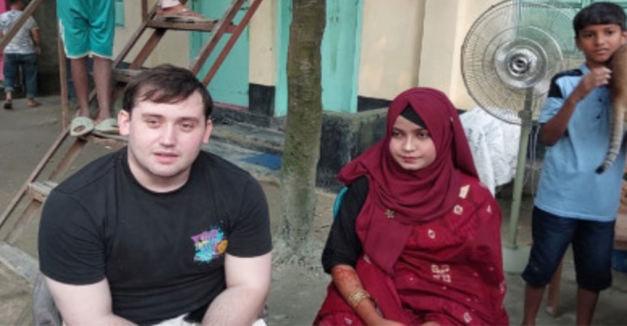 প্রেমের টানে সিরাজগঞ্জে তুরস্কের যুবক